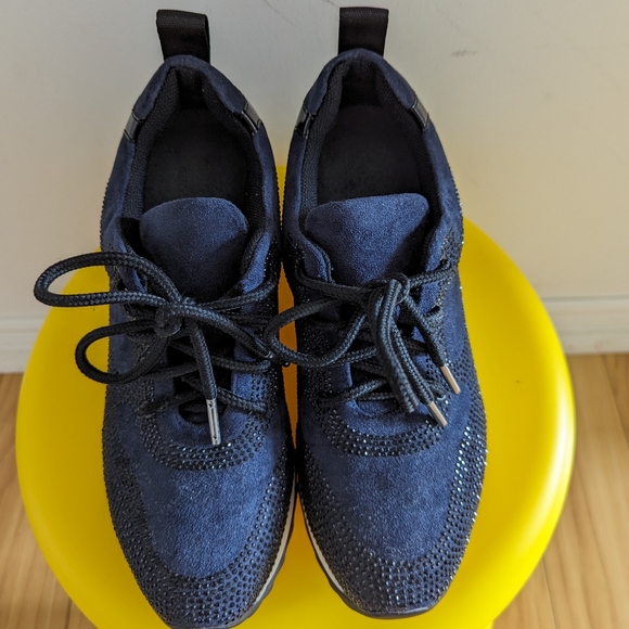 35 EVY ALMOND TOE PLATFORM EMBELLISHED SNEAKER IN NAVY FAUX SUEDE - Picture 4 of 13